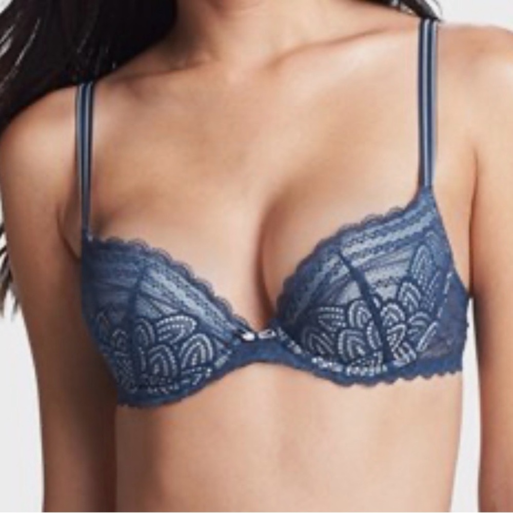 Chantelle ‘Merci’ Lace Push-Up Bra and Thong in Denim Blue - 32DD / Large - NWT
